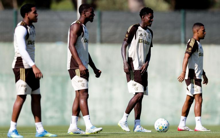 Flamengo segue a intertemporada em Portugal e enfrenta o River Plate em amistoso